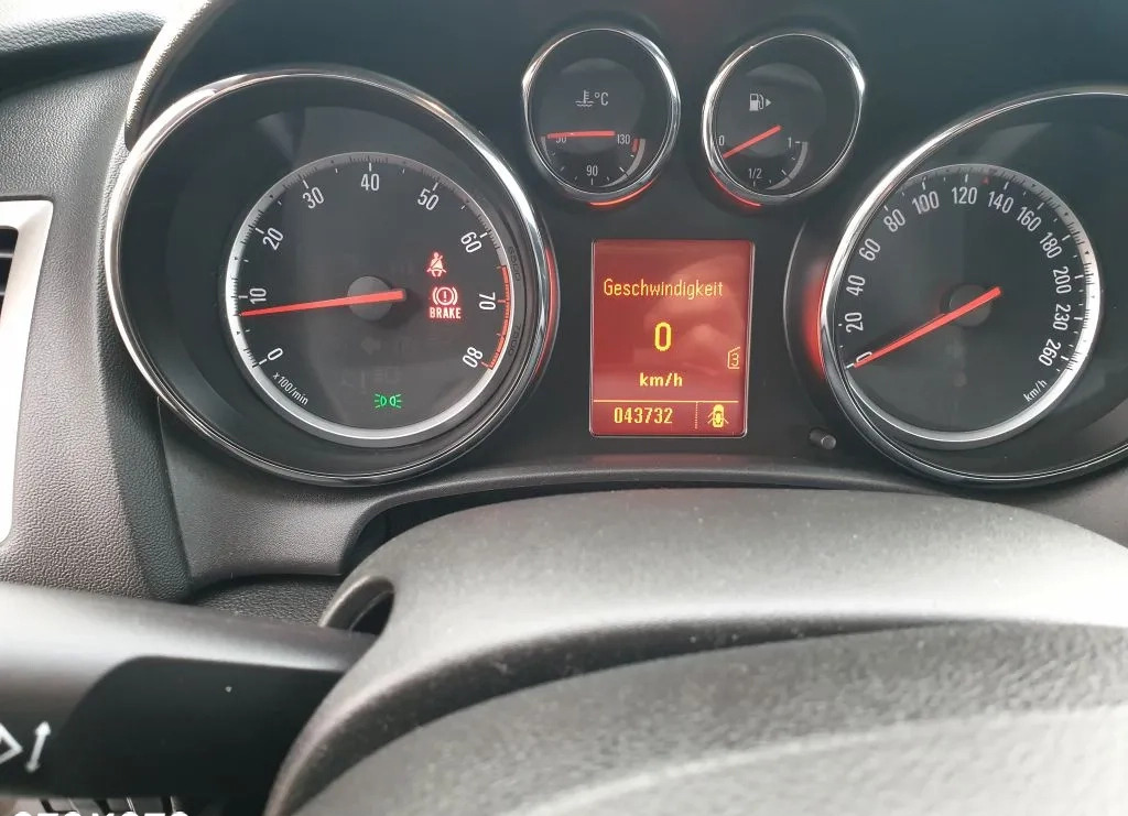 Opel Astra cena 24800 przebieg: 43000, rok produkcji 2010 z Sierpc małe 466